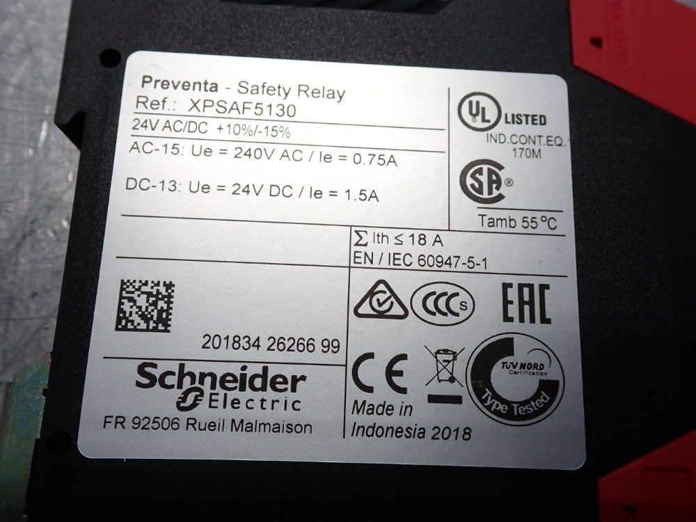 Schneider Electric Safety Relay