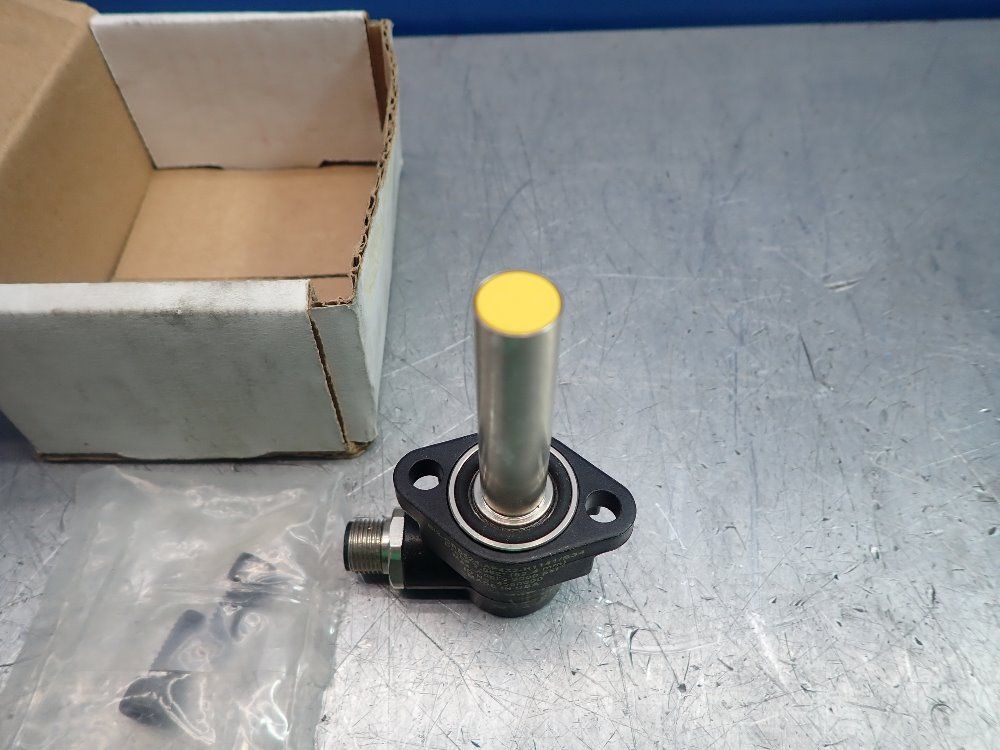 Turck 2mm Range, 10-65 Vdc, 2 Leds Inductive Cylinder Position Sensor - B12-crs524-ap4x2-h1141/s34