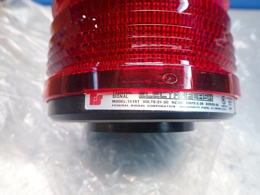 Federal Signal 24 Vdc Red Strobe Light - 141st