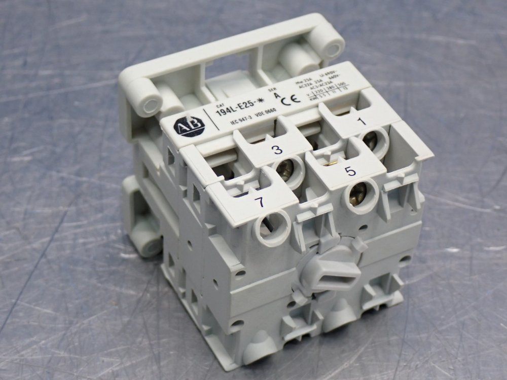 Allen Bradley Inductive Small-frame Load Switch - 194l-e25-1753