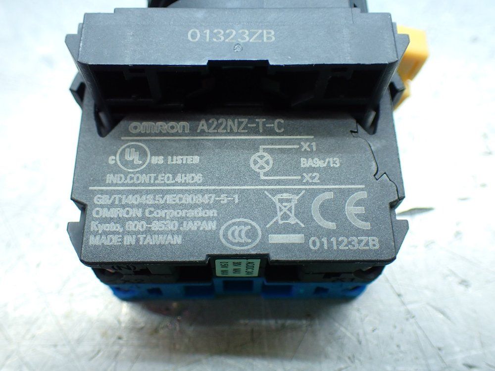 Omron Blue Pushbuttons Box Of 5 - A22nl-bnm-taa-g100-ac