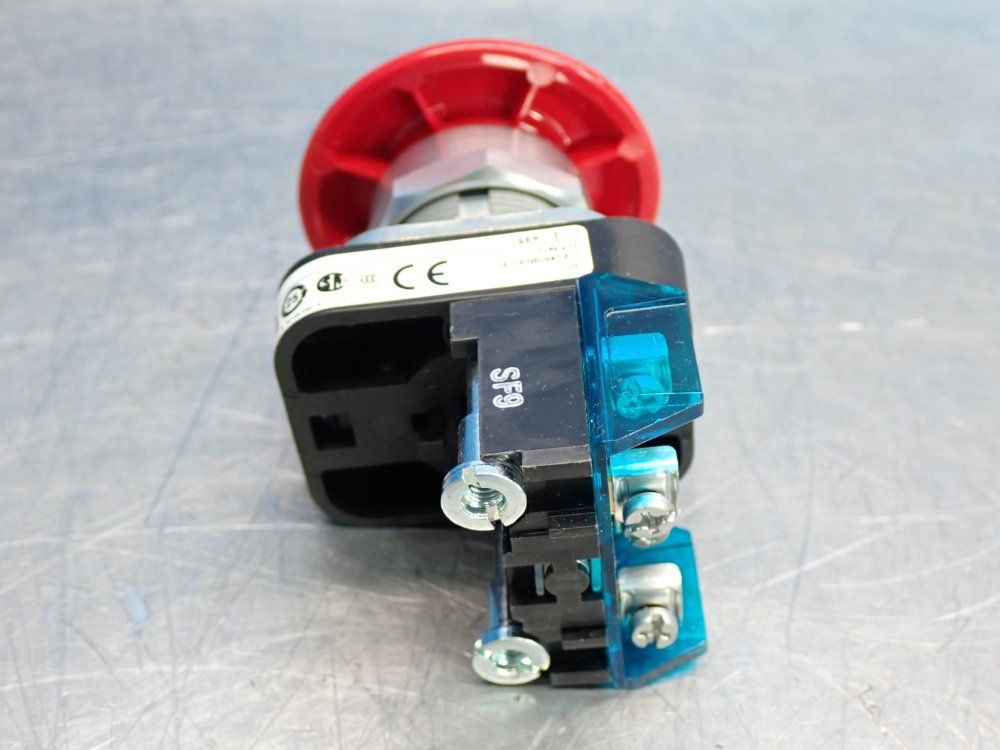 Allen Bradley 30mm Mushroom Head Push-pull Button Device - 800t-fxj6av