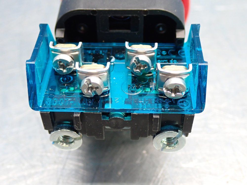 Allen Bradley 30mm Mushroom Head Push-pull Button Device - 800t-fxj6av