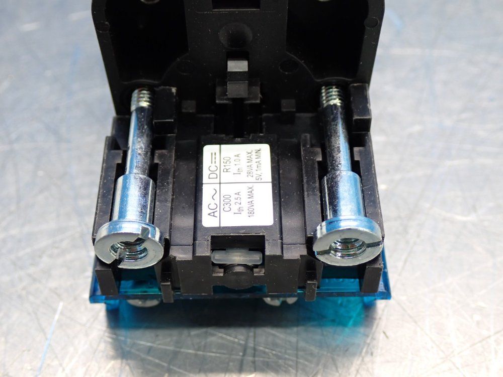 Allen Bradley 30mm Mushroom Head Push-pull Button Device - 800t-fxj6av