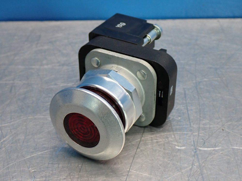 Allen Bradley 30mm Illuminated Push Button - 800tc-fxqh2r