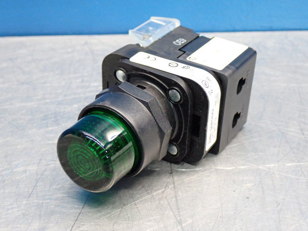 Allen Bradley Momentary Push Button Switch - 800h-qrbh2ga2