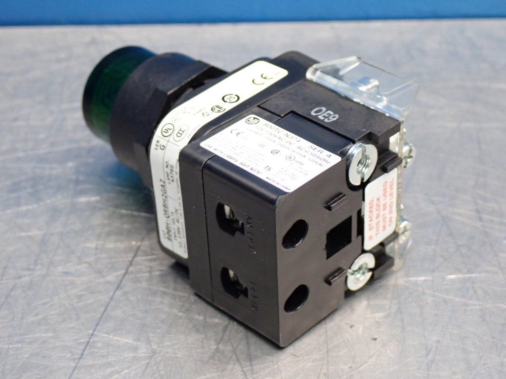 Allen Bradley Momentary Push Button Switch - 800h-qrbh2ga2