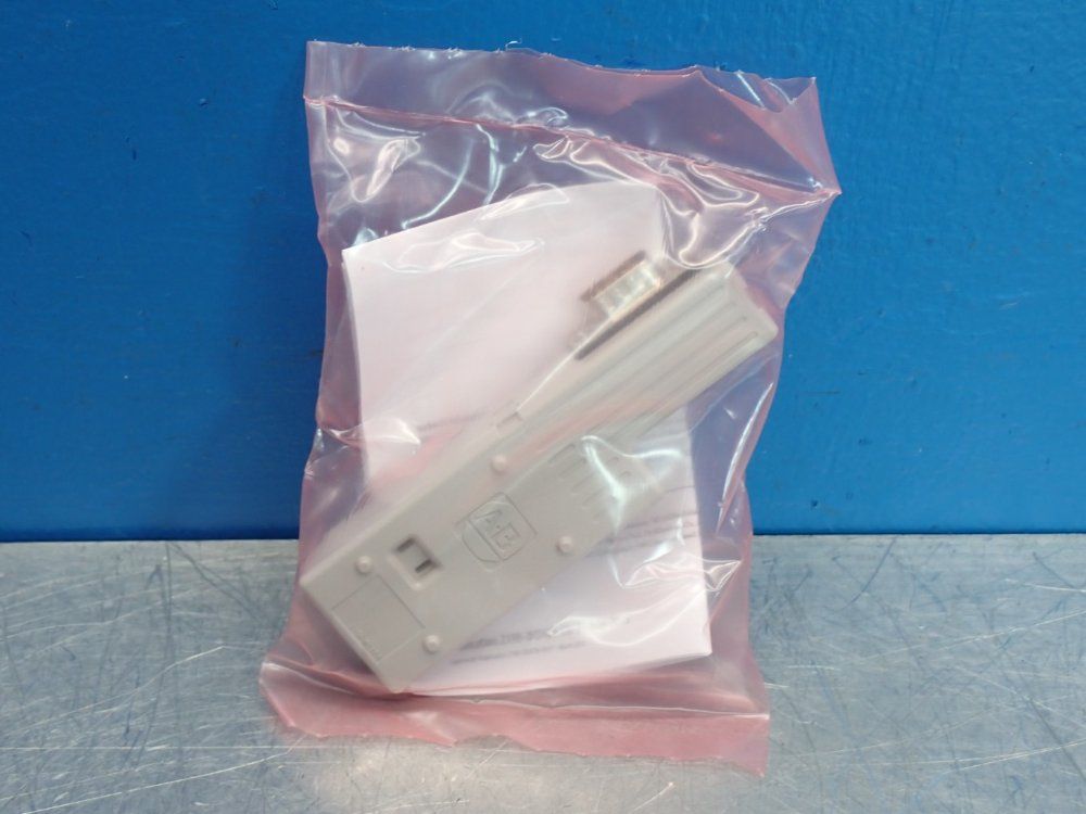 Allen Bradley Kinetix 5700 Universal Feedback Connector Kit - 2198-k57ck-d15m