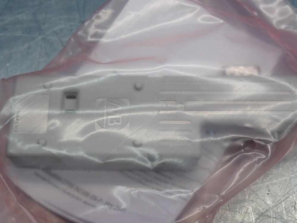 Allen Bradley Kinetix 5700 Universal Feedback Connector Kit - 2198-k57ck-d15m