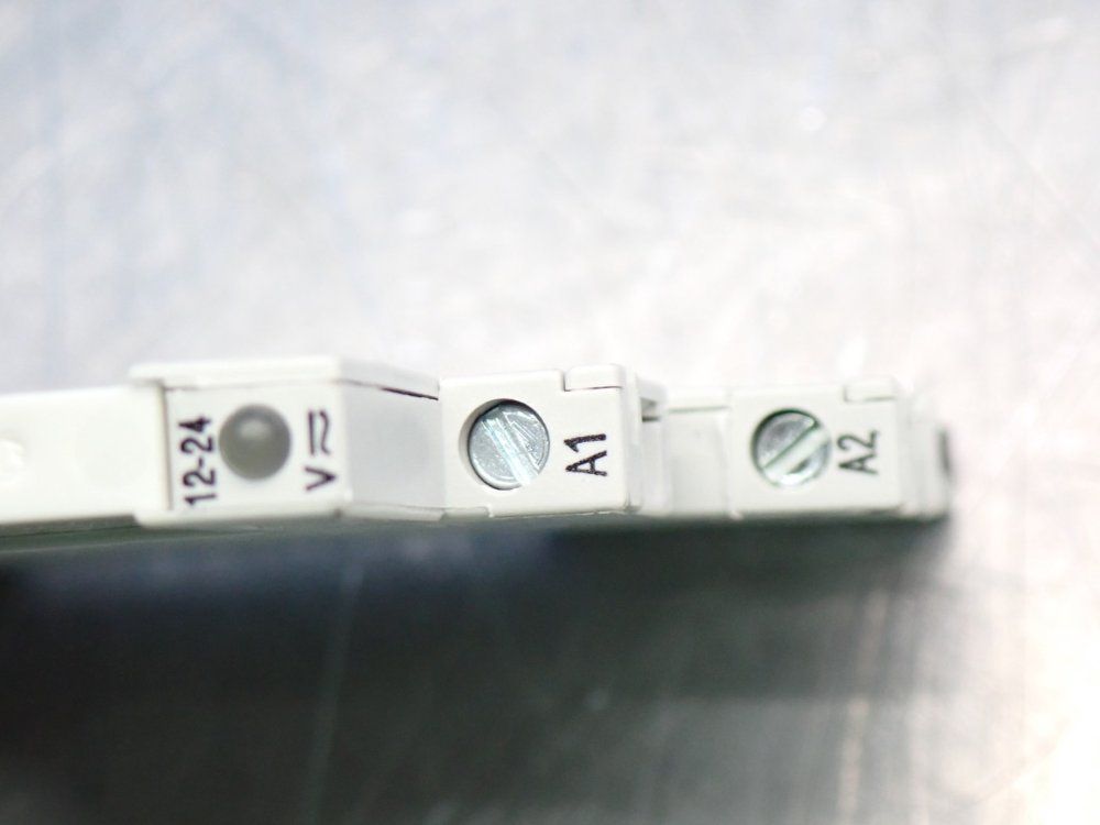 Allen Bradley Terminal Block Relay Unit 9pcs - 700-hlt1u12