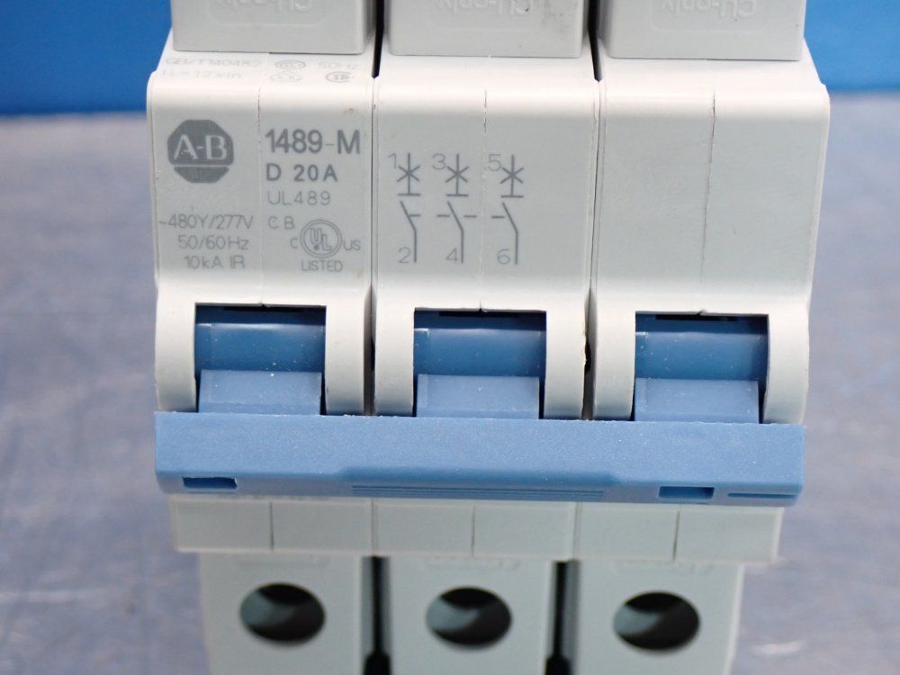 Allen Bradley Miniature Circuit Breaker - 1489-m3d200