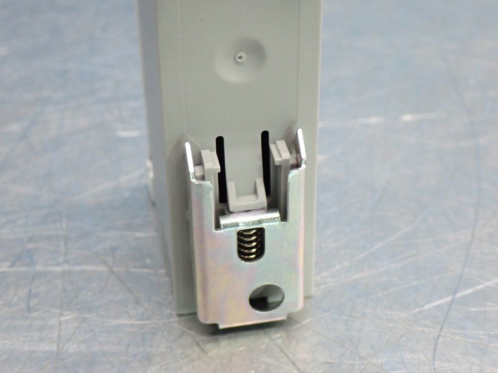 Phoenix Contact 10/100/1000 Mbps Rj45 Jack Screw Connect Cat5e Terminal Block - Pp-rj-sc