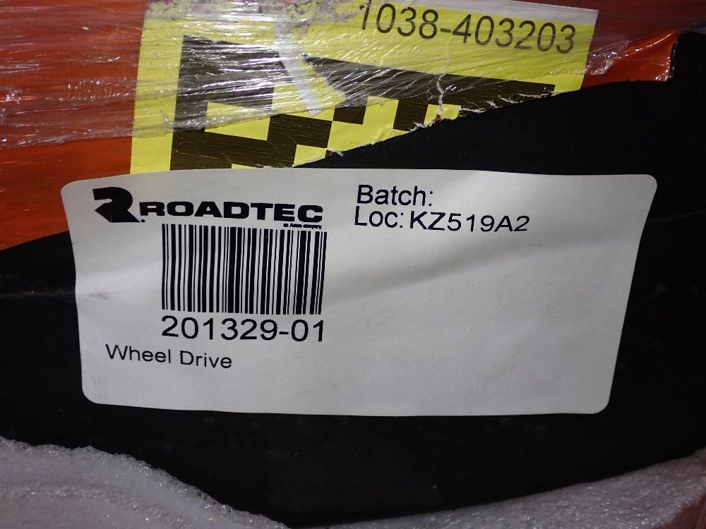 Roadtec 30x5.91 Asphalt Paver Wheel Drive - Rt14 / 201329-01