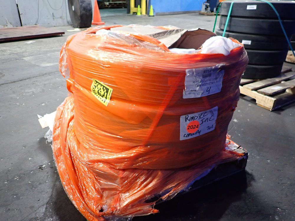 Roadtec 30x5.91 Asphalt Paver Wheel Drive - Rt14 / 201329-01