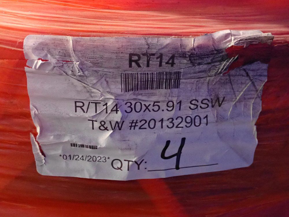 Roadtec 30x5.91 Asphalt Paver Wheel Drive - Rt14 / 201329-01