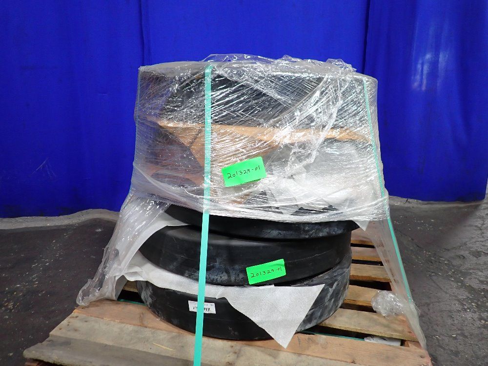 Roadtec 30x5.91 Asphalt Paver Wheel Drive - Rt14 / 201329-01