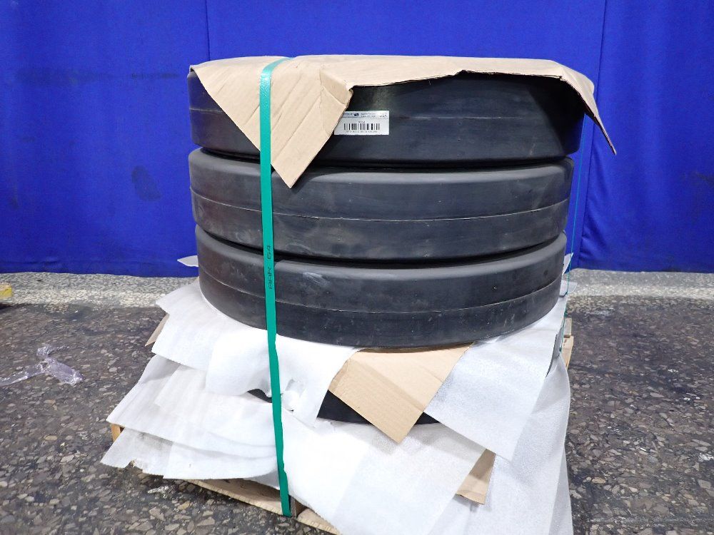 Roadtec 30x5.91 Asphalt Paver Wheel Drive - Rt14 / 201329-01