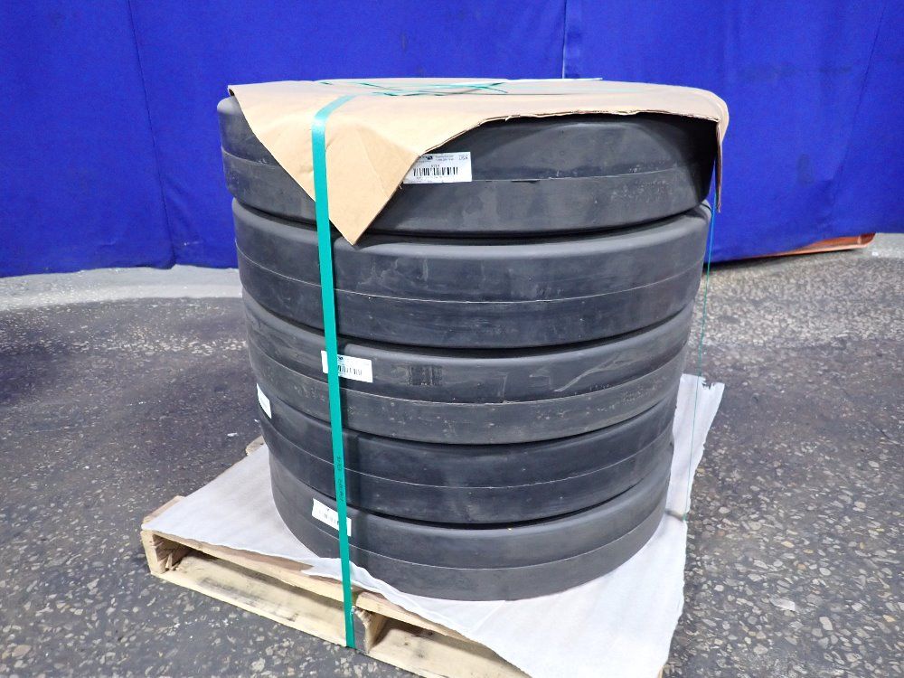 Roadtec 30x5.91 Asphalt Paver Wheel Drive - Rt14 / 201329-01