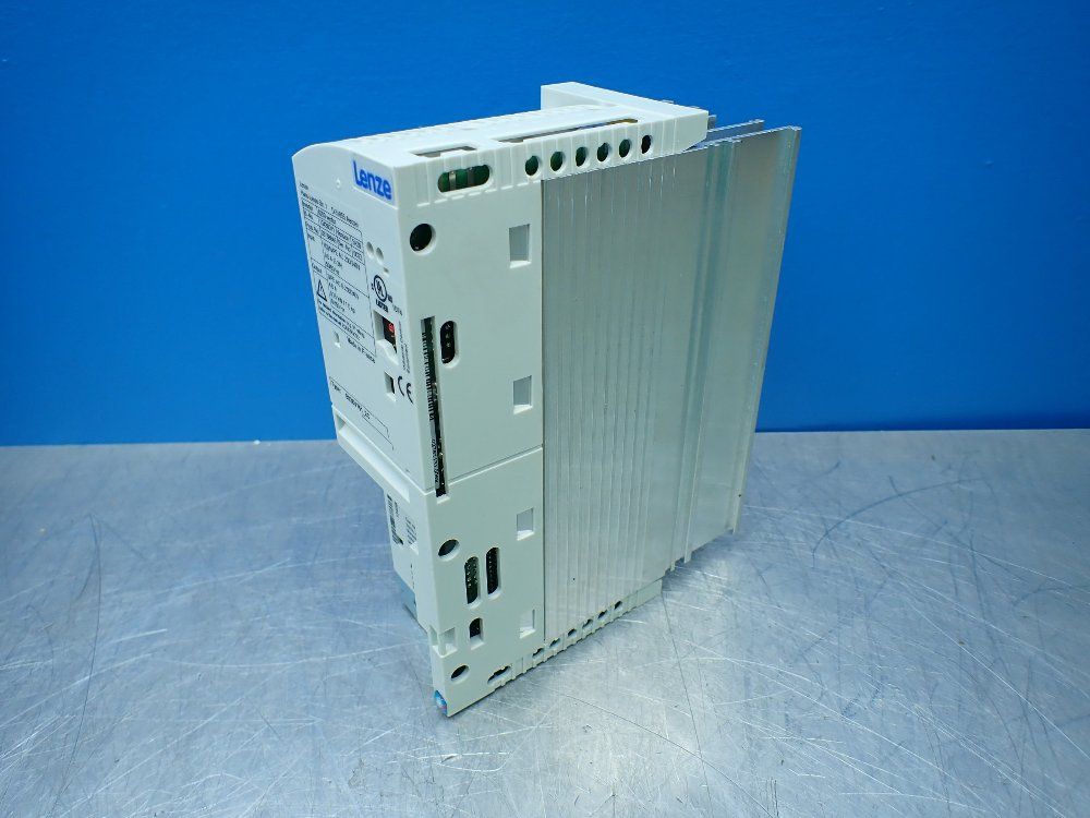 Lenze Voltage Inverter Drive. - E82ev751_2c