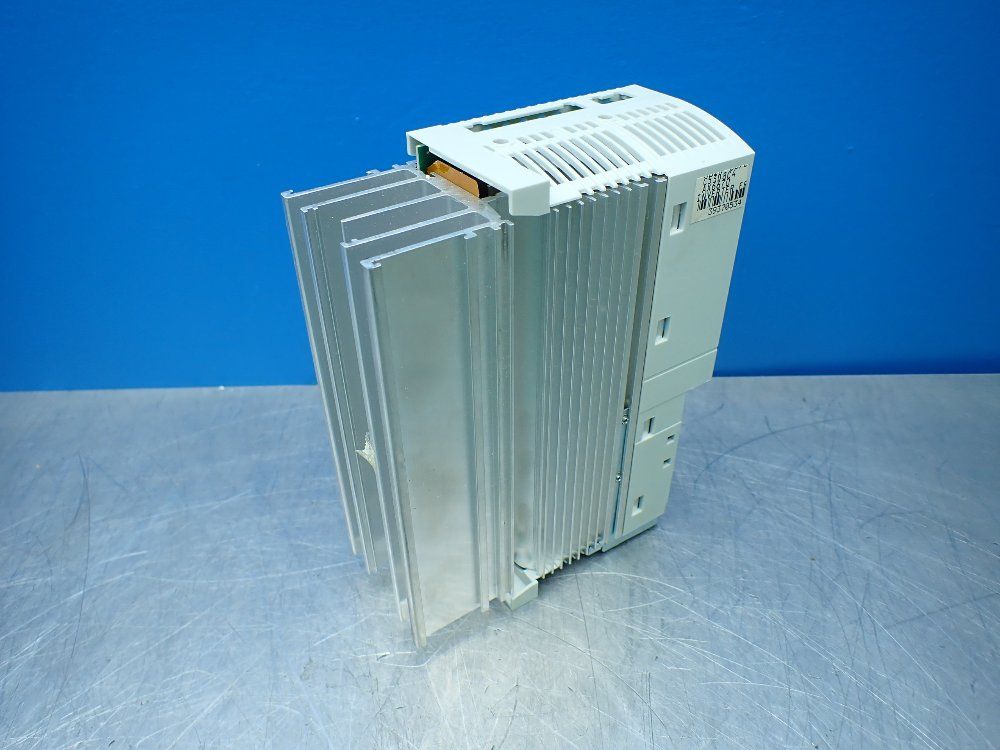 Lenze Voltage Inverter Drive. - E82ev751_2c