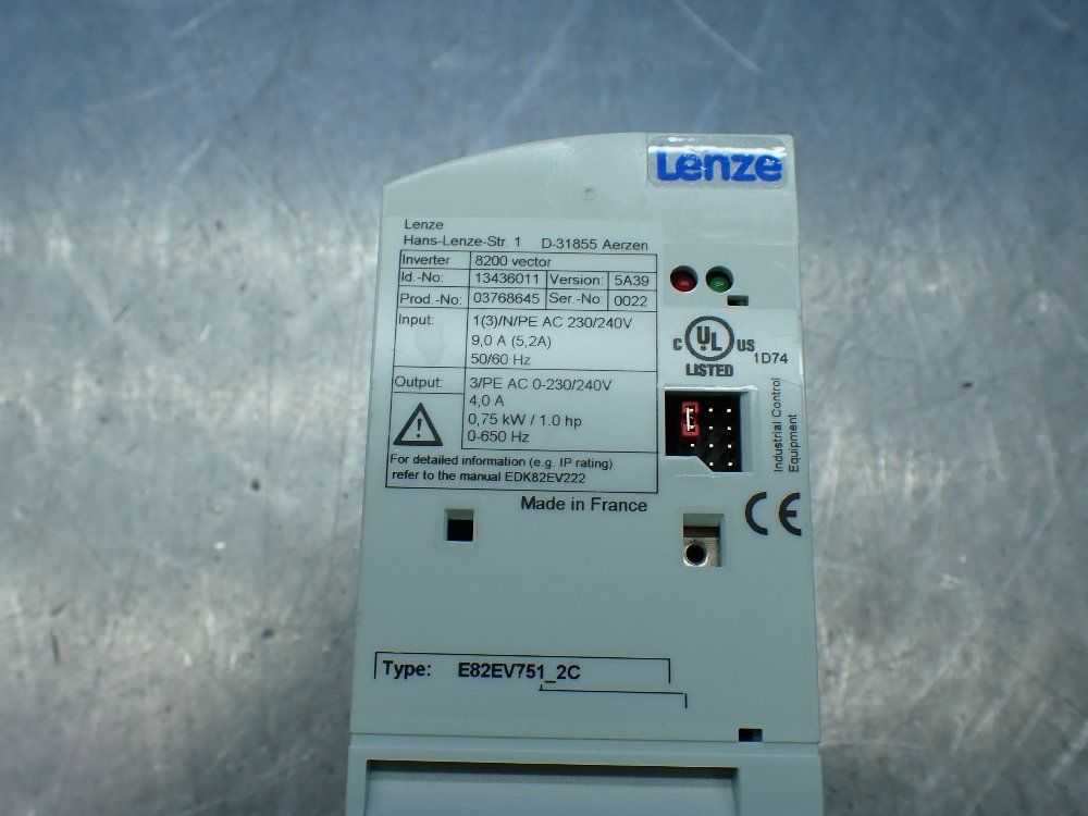 Lenze Voltage Inverter Drive. - E82ev751_2c