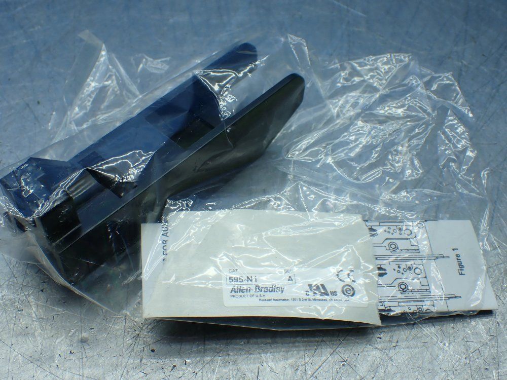 Allen-bradley 2 Auxiliary Contact Adapter Kits For 200/400a Disconnect Switches - 595-n1