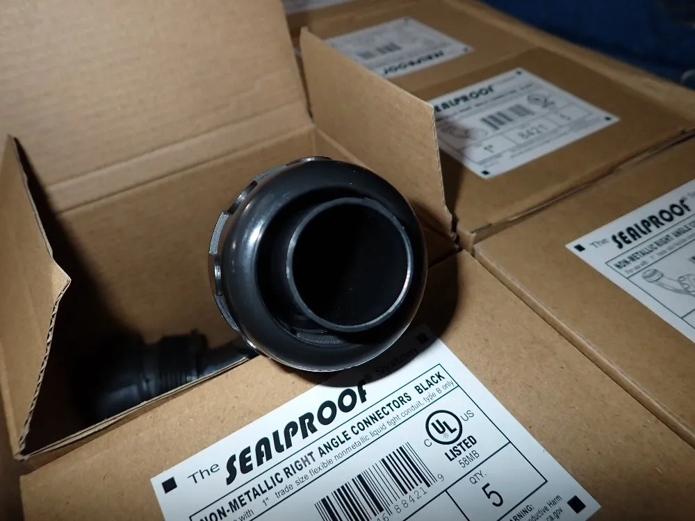 The Sealproof System 1" Non-metallic Right Angle Connectors - 8421