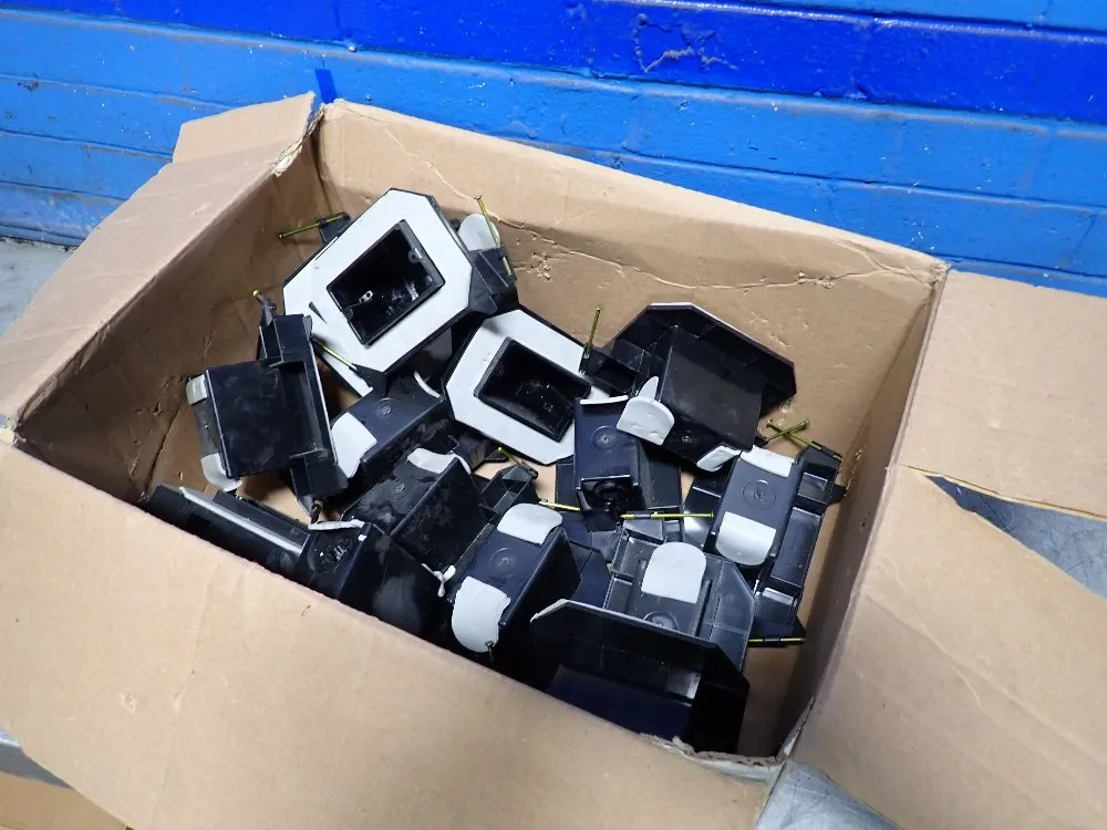 NAIL ON GANG BOXES