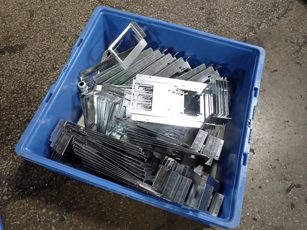 DUAL SIDE STUD MOUNTING BRACKETS
