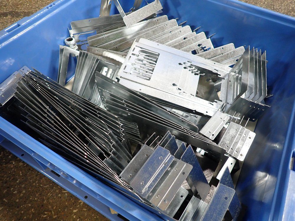 Dual Side Stud Mounting Brackets