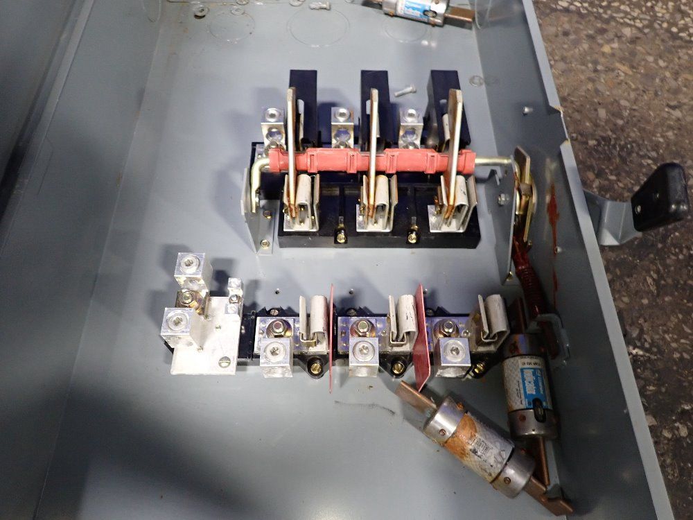 Square D 400 Amp Fusible Disconnect - 325n