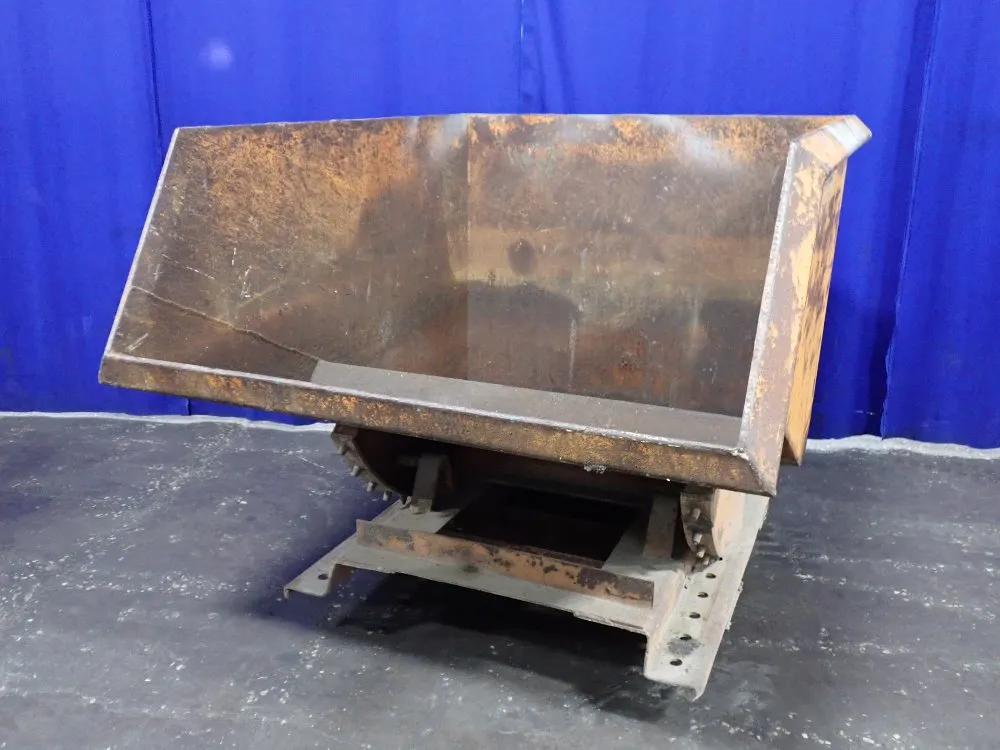 SELF DUMPING HOPPER