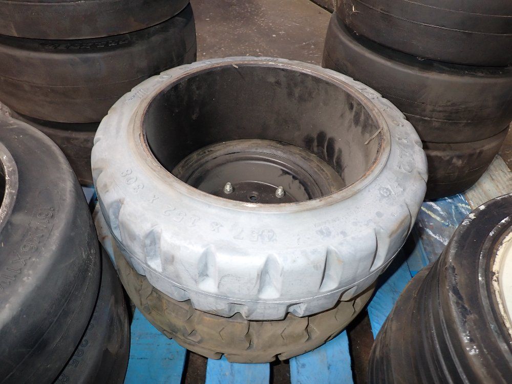  Tires