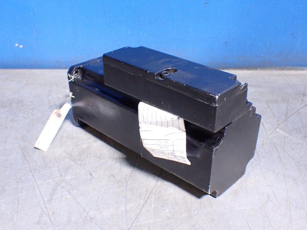 Sanyo Denki 2.0kw, 3000rpm Servo Motor - P20b10200lcl67