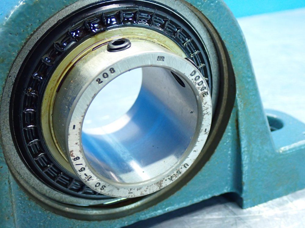 Dodge Pillow Block Ball Bearing - P2b-sc-110