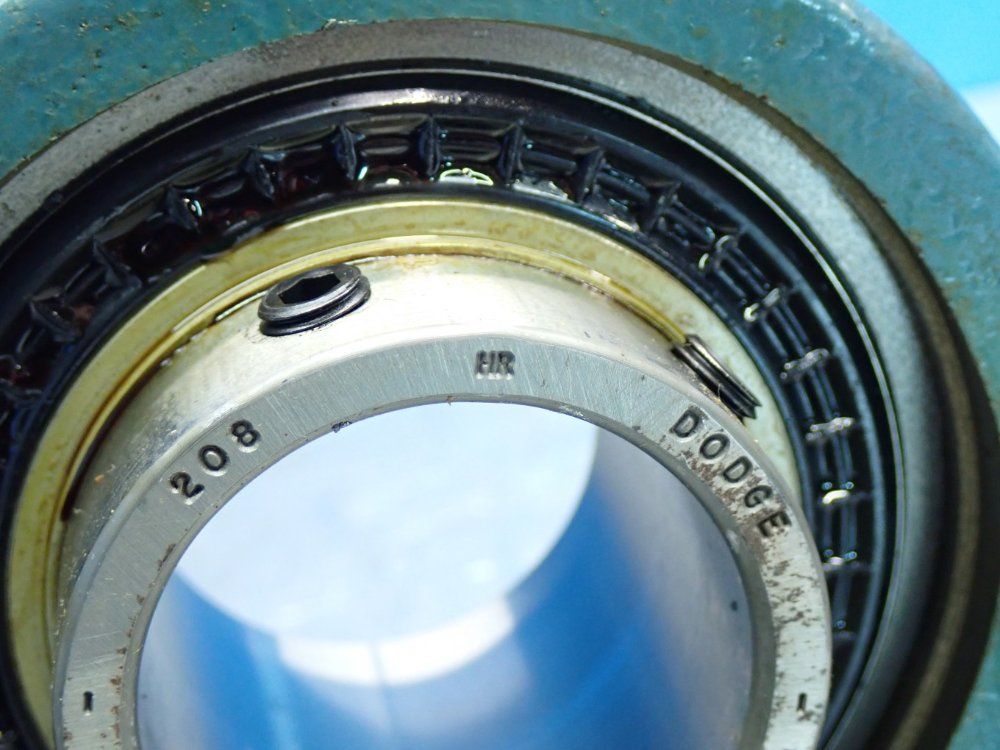 Dodge Pillow Block Ball Bearing - P2b-sc-110