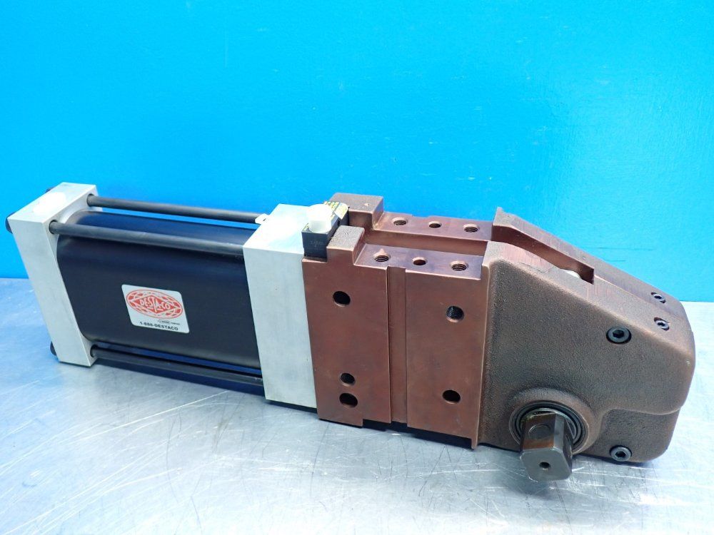 Destaco Right Hand Pneumatic 90° Power Clamp - 82g8n-412c91-na