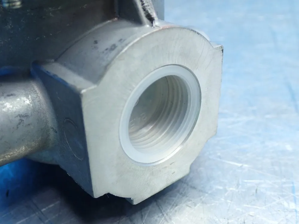 Honeywell Solenoid Gas Valve - V4295a1114