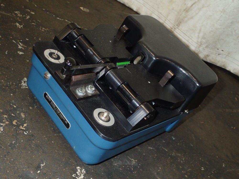 Metric Splicer, Inc Ultrasonic Film Splicer