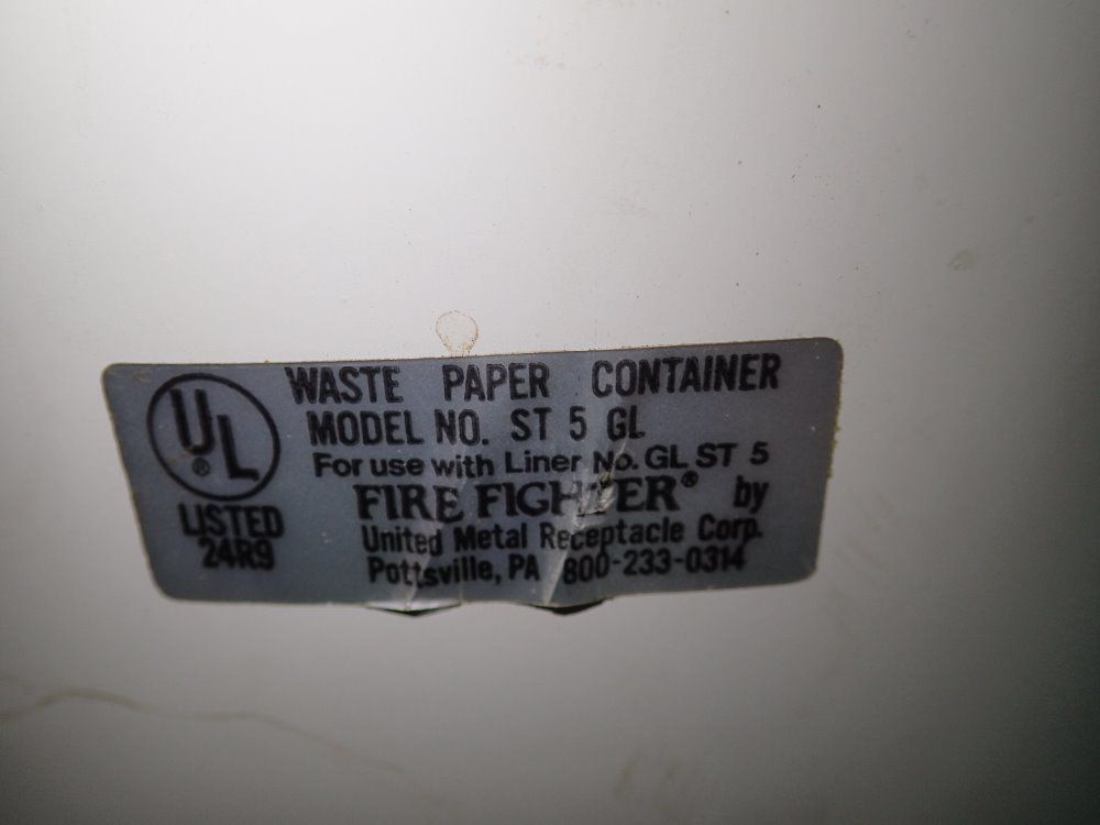 United Metal Receptacle 5 Gallons Trash Can - St Gl5