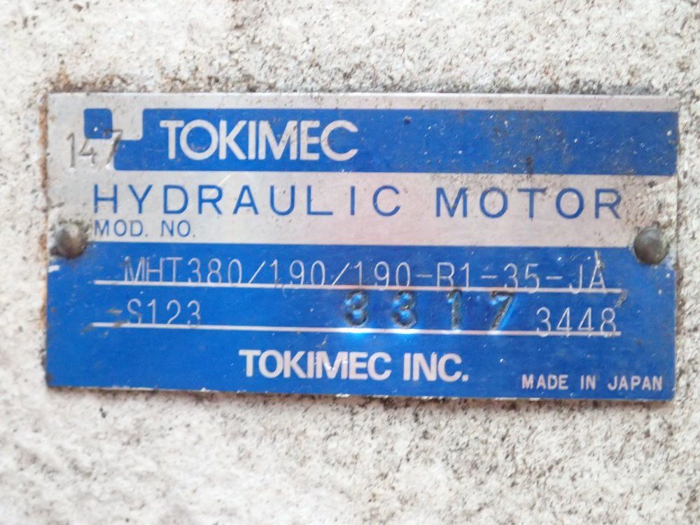 Universal Multishot Systems Injection Molder