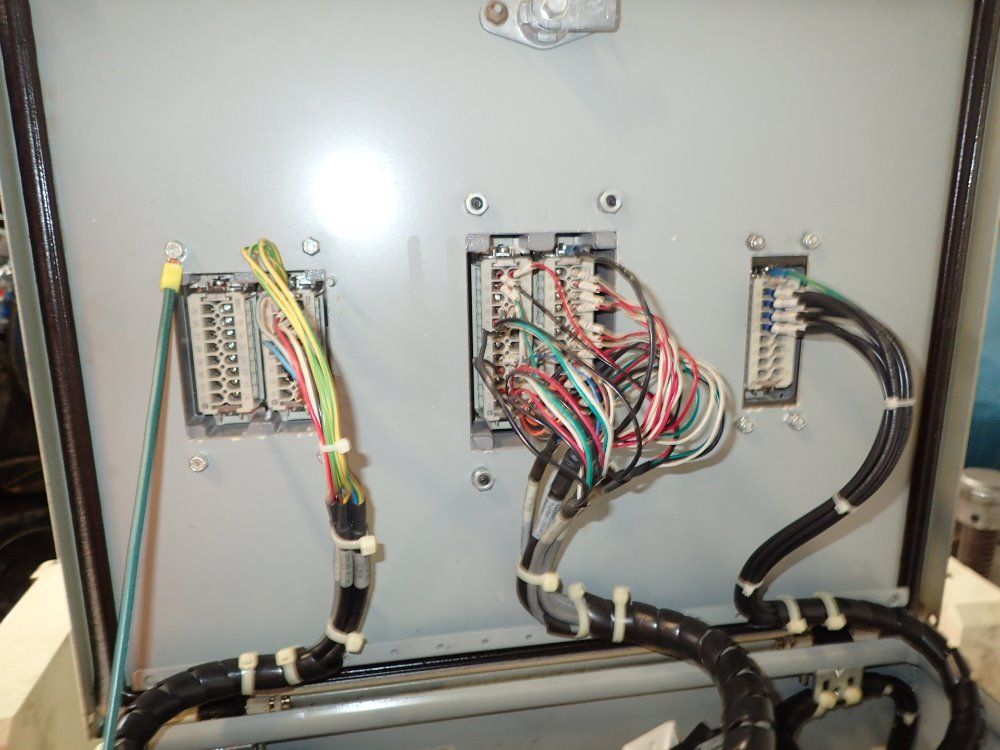 Universal Multishot Systems Injection Molder