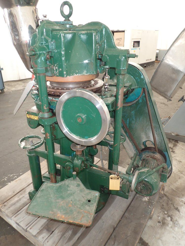 Stokes Tablet Press - 580-1