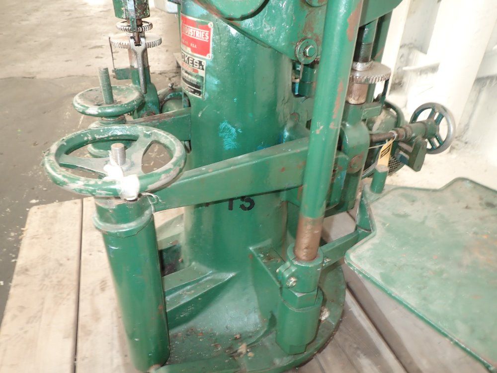 Stokes Tablet Press - 580-1