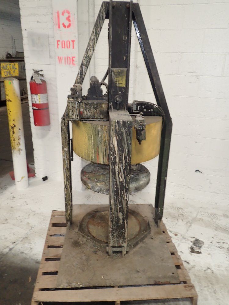 Pig 22'' Id Hydraulic Barrel Crusher / Compactor