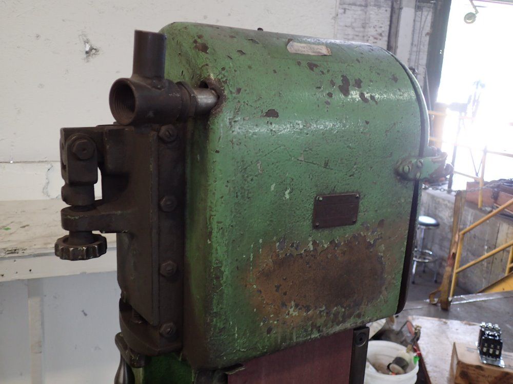 Porter Cable 8'' Wet / Dry Belt Sander / Grinder - G8