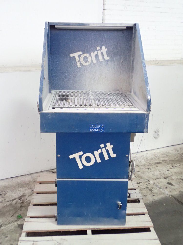Torit / Donaldson 30'' X 31'' Downdraft Table - Db-800