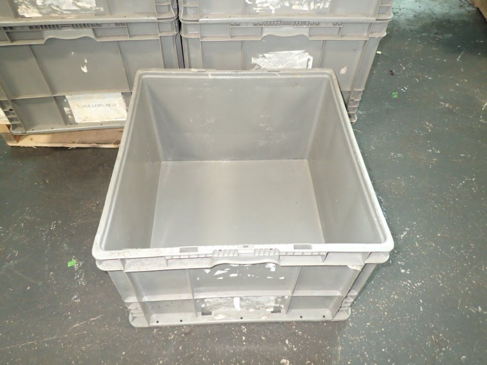 21'' X 22'' X 14'' Stackable Plastic Bins