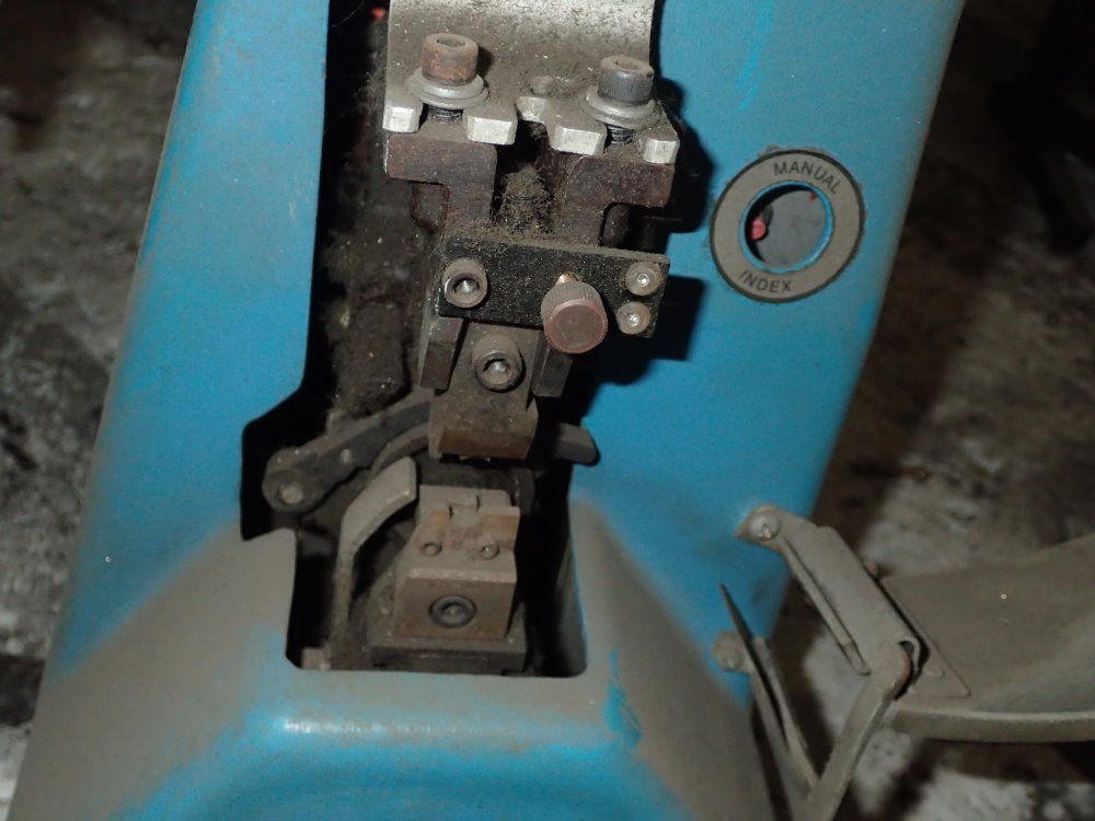 Hollingsworth Crimper