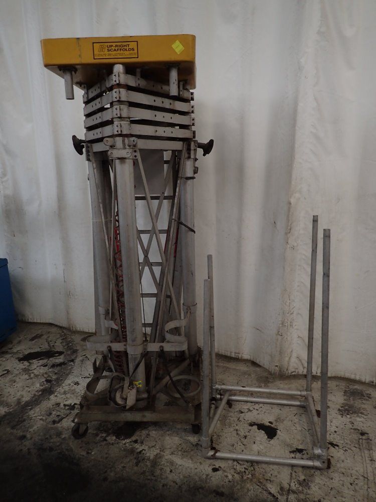 Up-right Scaffolds 250# Aluminum Pneumatic Man Lift